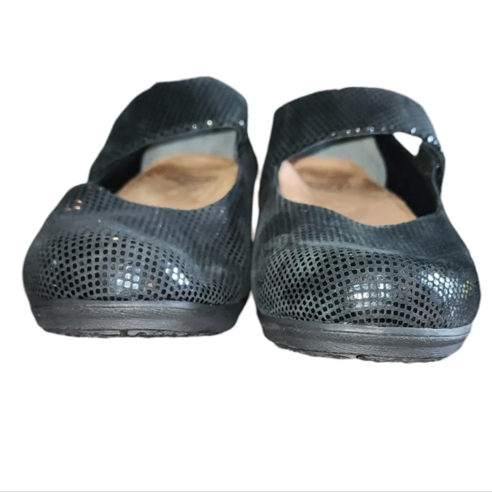 ABEO ELLA Womens 7.5 M Black Geo Print Leather Mary Jane Shoe Adjustable Strap